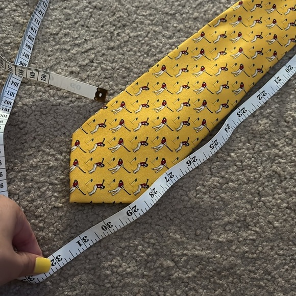 American Living: Golf Tie 100% Silk - Picture 5 of 5